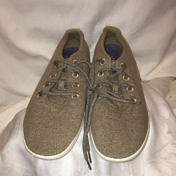 brown allbirds